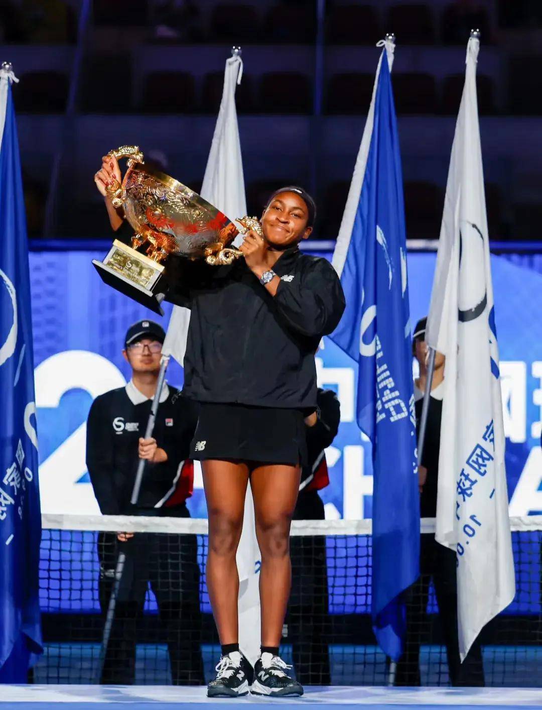 战入场让劣 战入场让劣